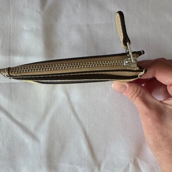 Coach Mini Skinny ID Card Case Wallet Keychain in Lemon Print - Picture 4 of 7